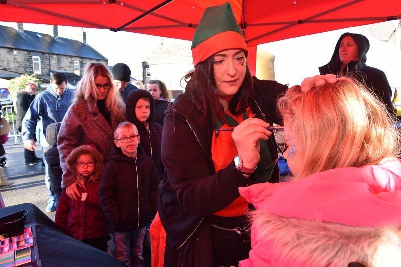 Other image for Hundreds flock to first ever Cudworth Christmas market